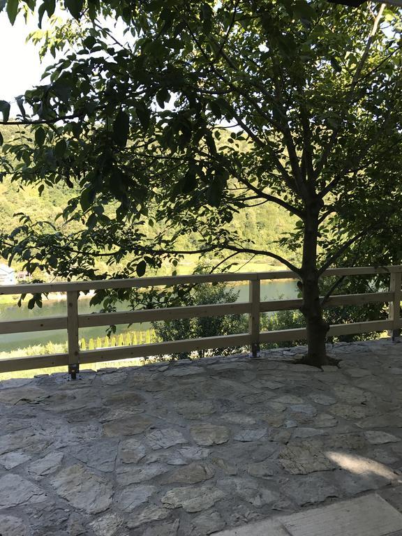 6 New River View Apartments Bihać Екстериор снимка
